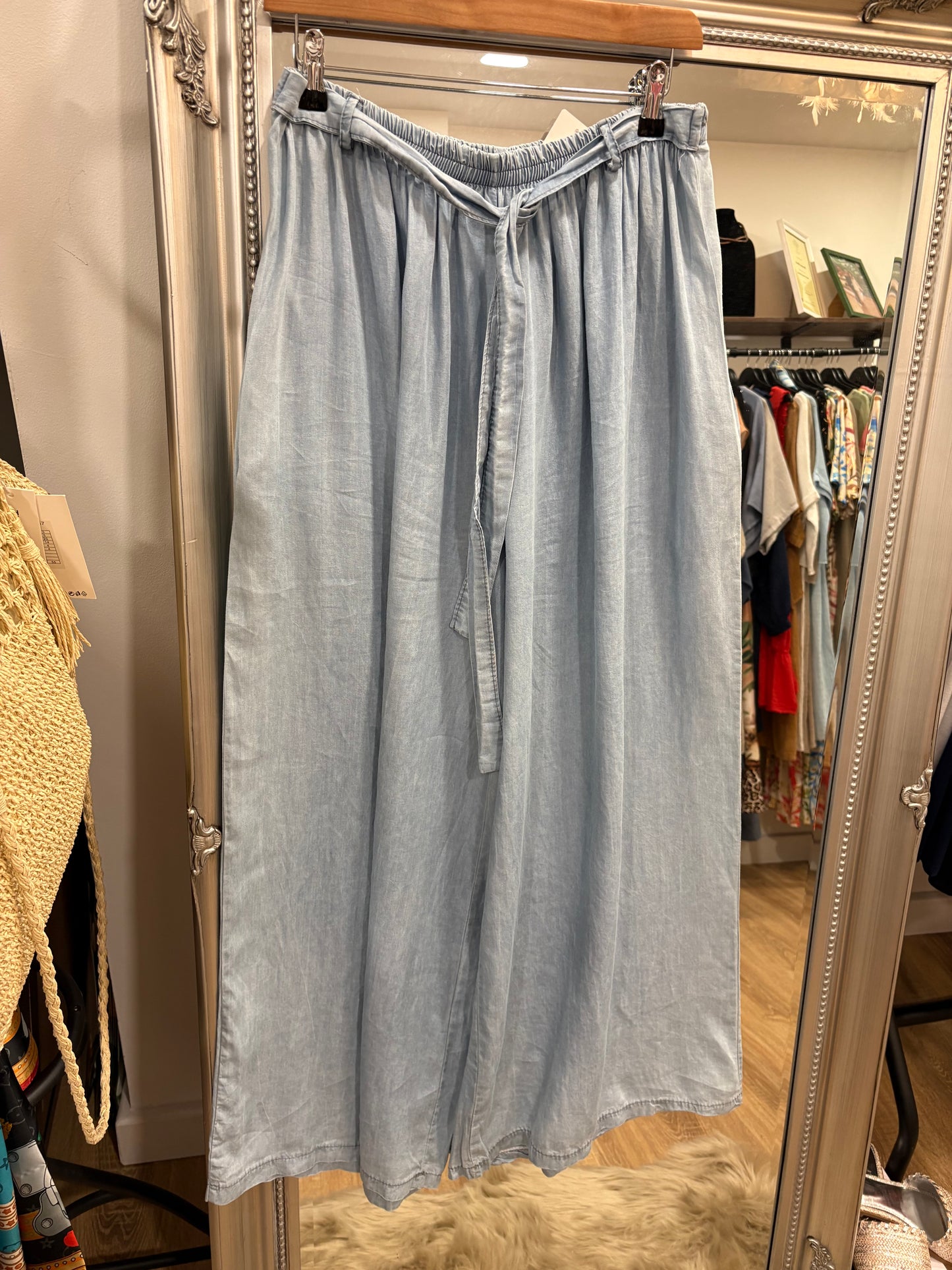Lightweight, Wide Leg Denim Trouser