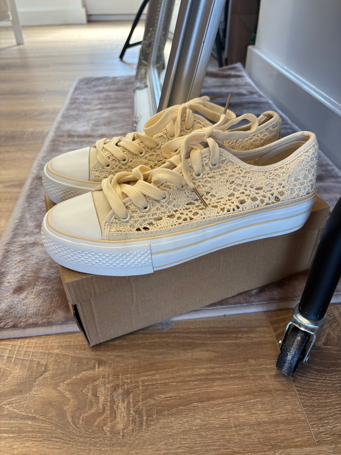 Crochet Pumps