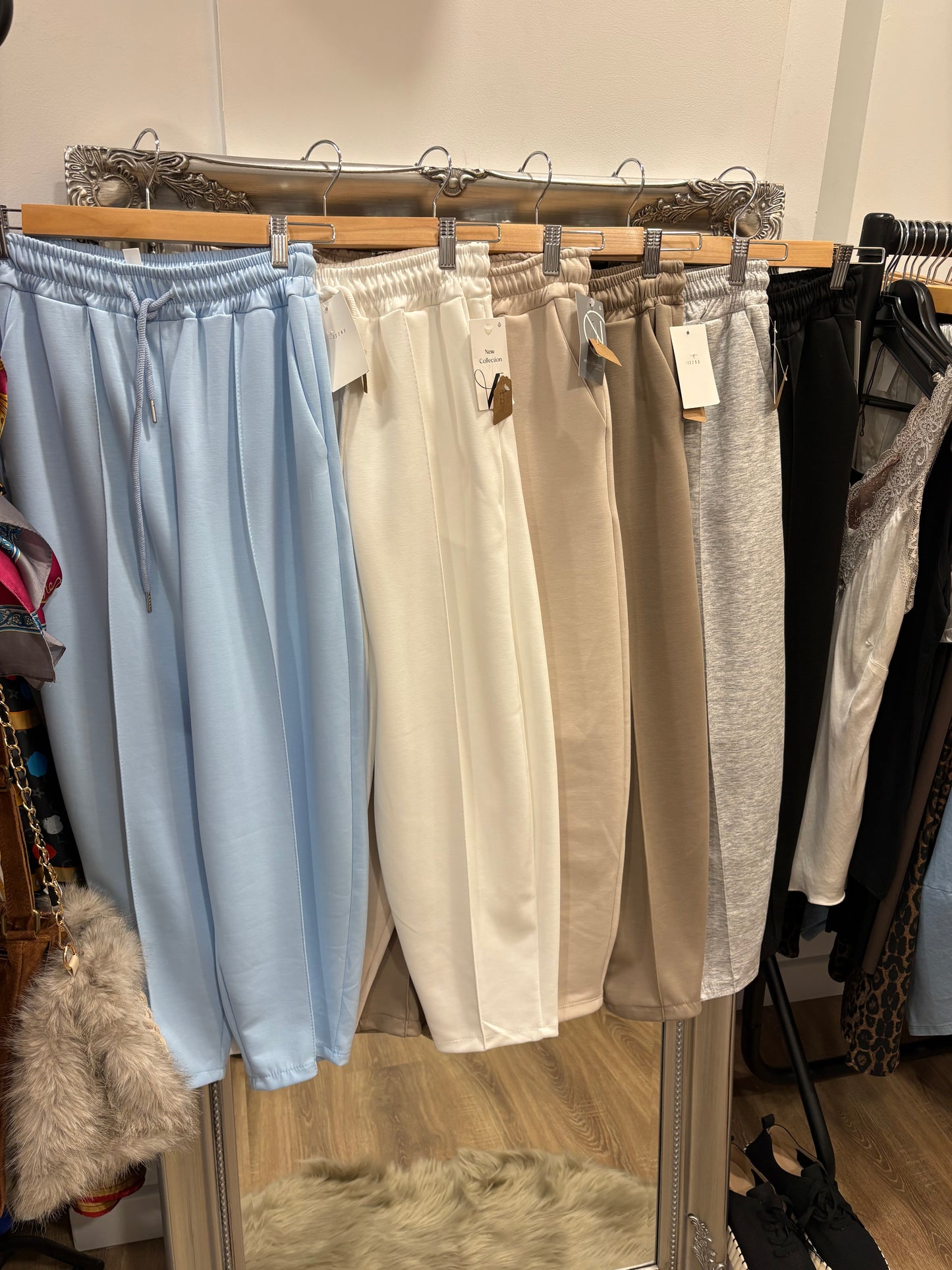 Seam Front Carrot Shape Joggers