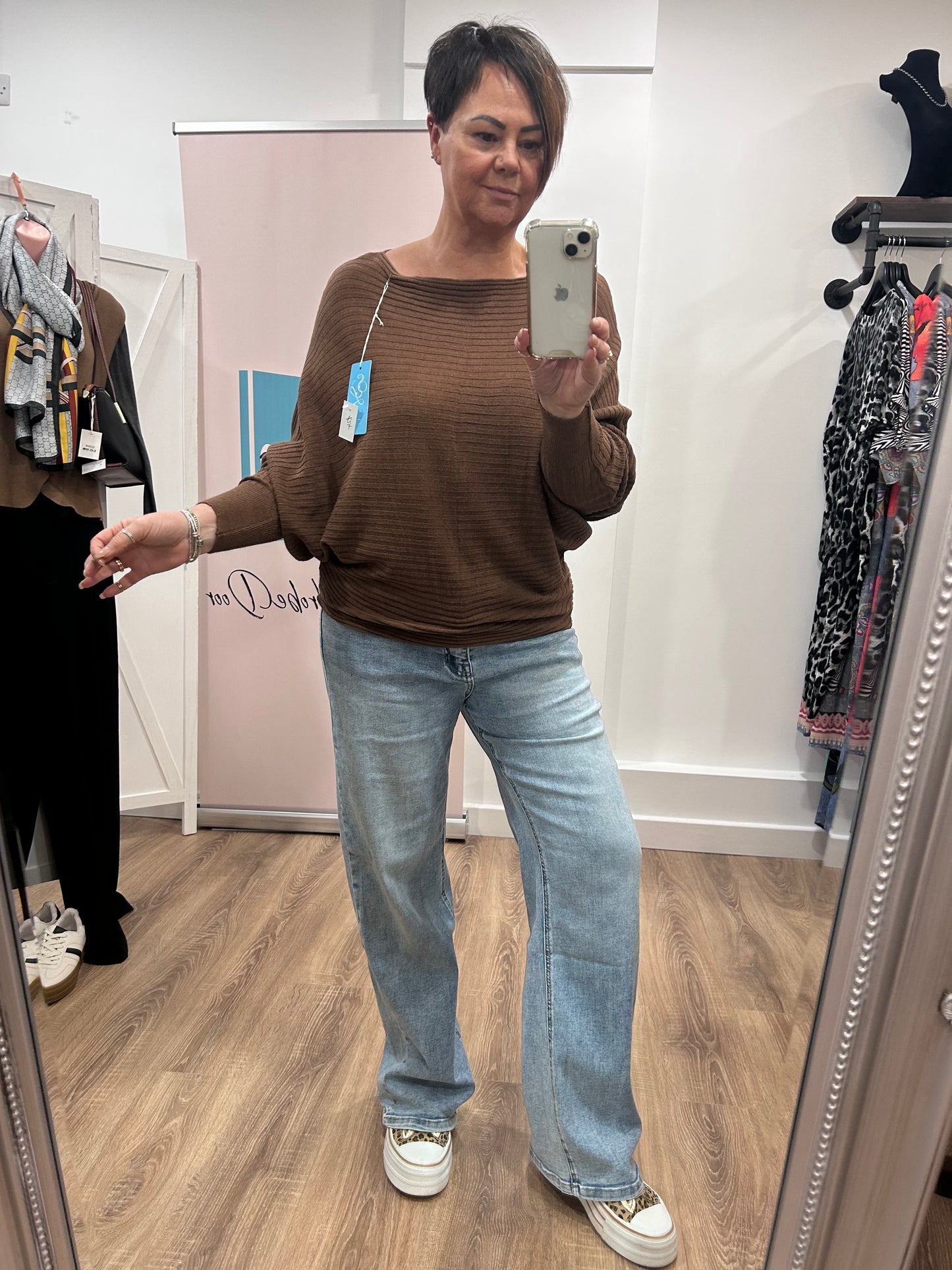 Light Wash Wide leg Jeans
