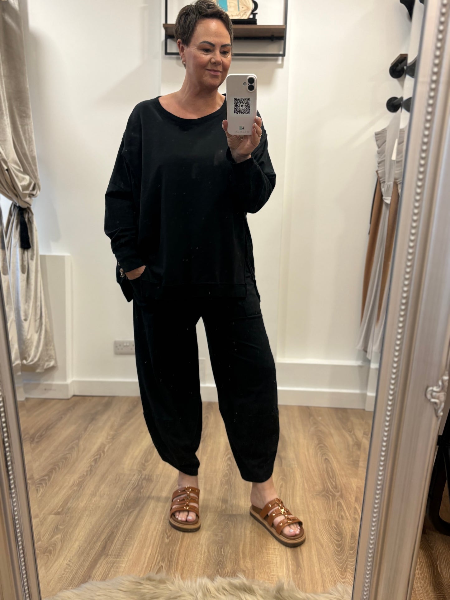 Tulip Hem Lounge Set - Black