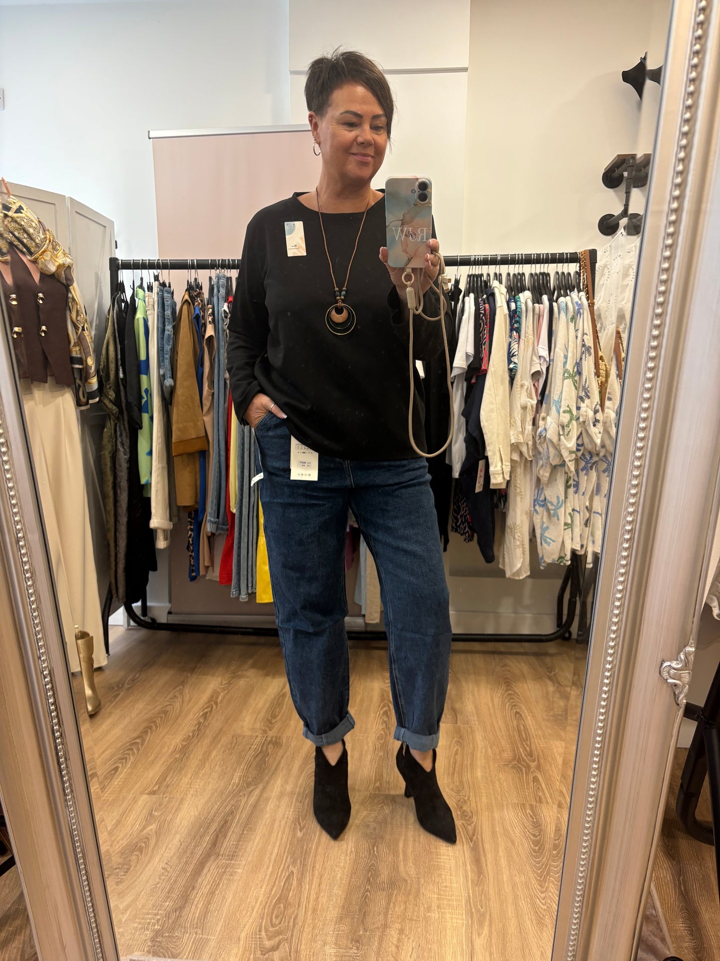 Curved Hem Sweatshirt with Necklace