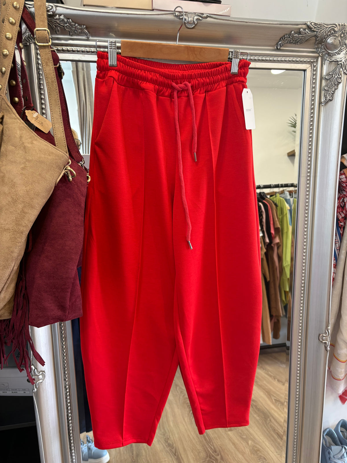 Seam Front Carrot Shape Joggers