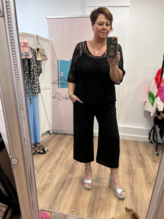 Cropped Wide Leg Trousers