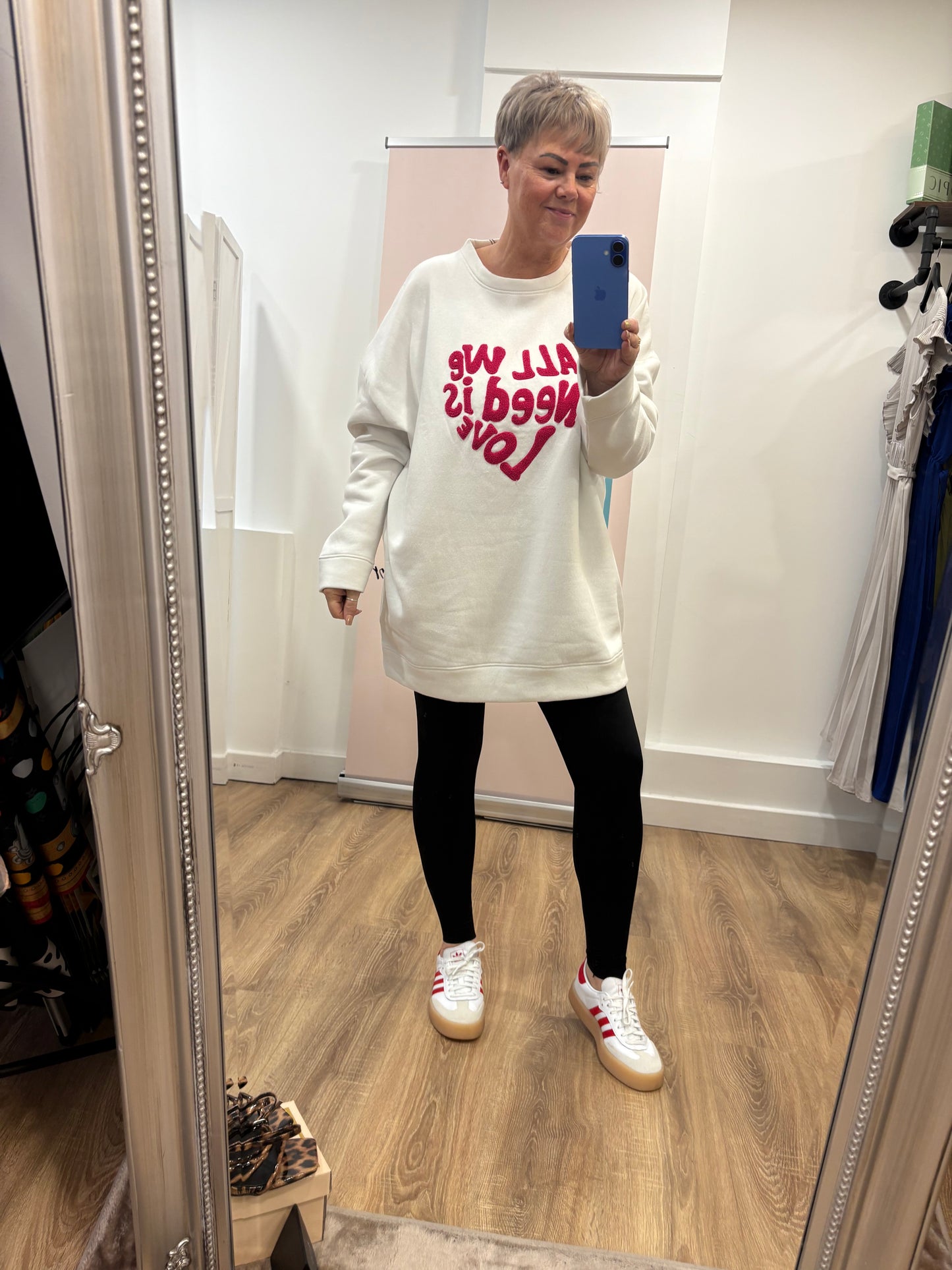 Oversized Love Sweatshirt