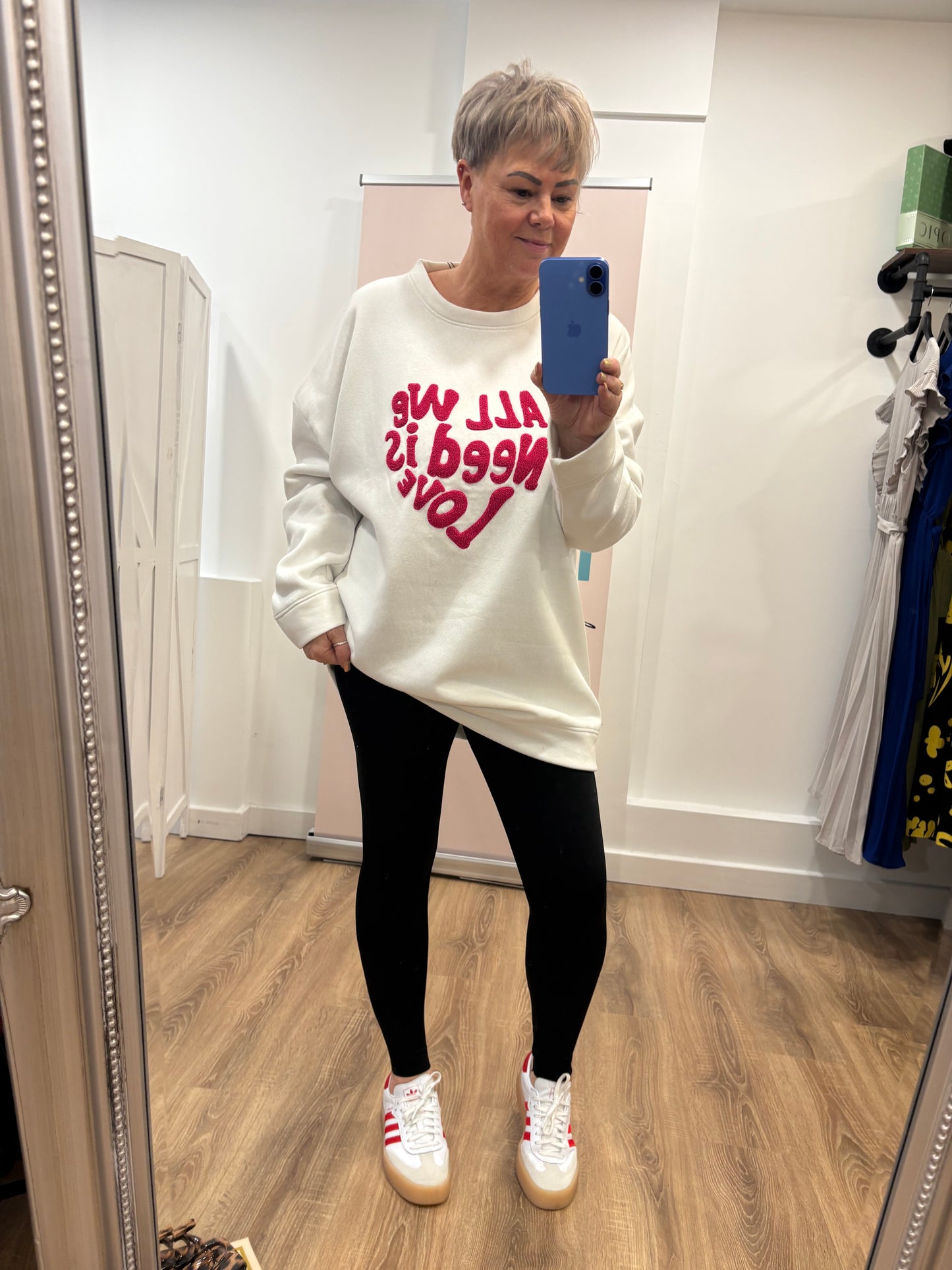 Oversized Love Sweatshirt