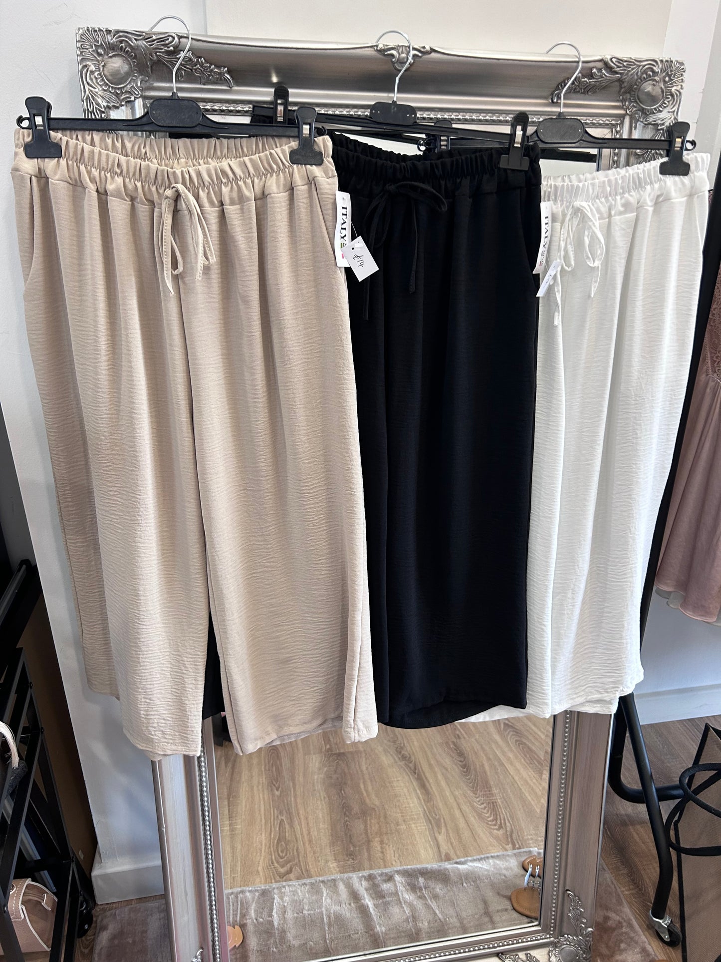 Cropped Wide Leg Trousers