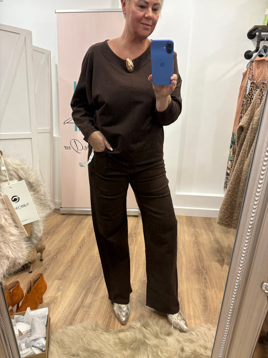 Chocolate Brown, wide leg jeans