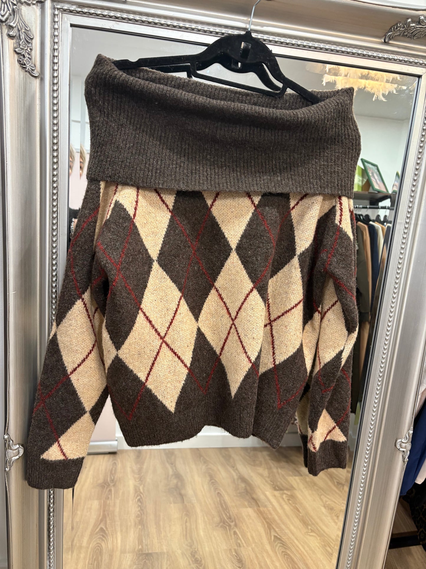 Diamond Off-shoulder Jumper