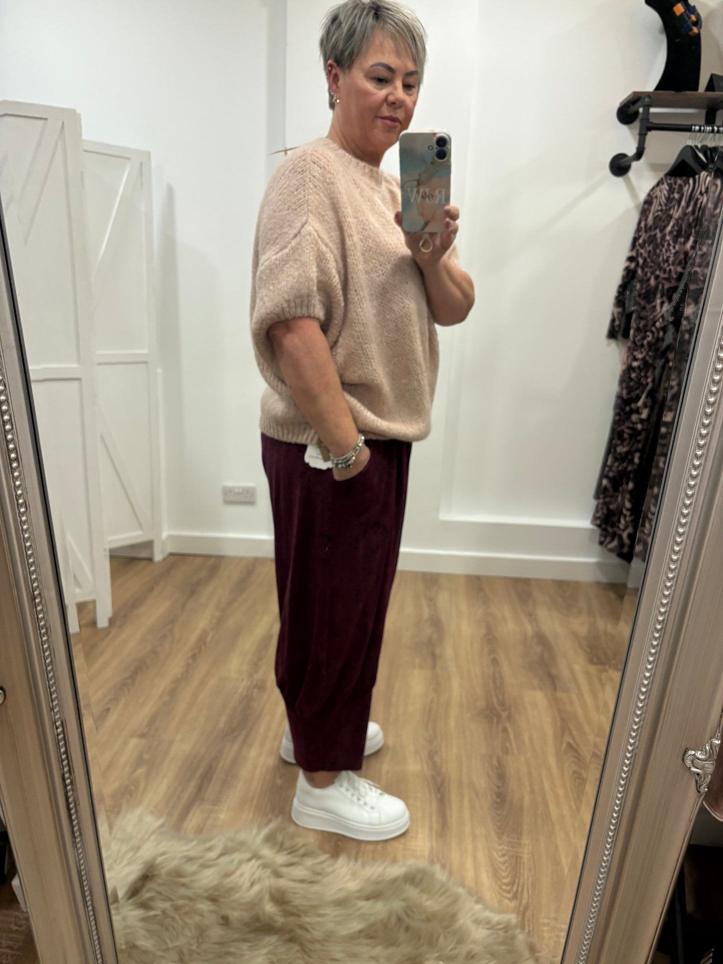 Tapered, Lightweight, Loose fit Joggers