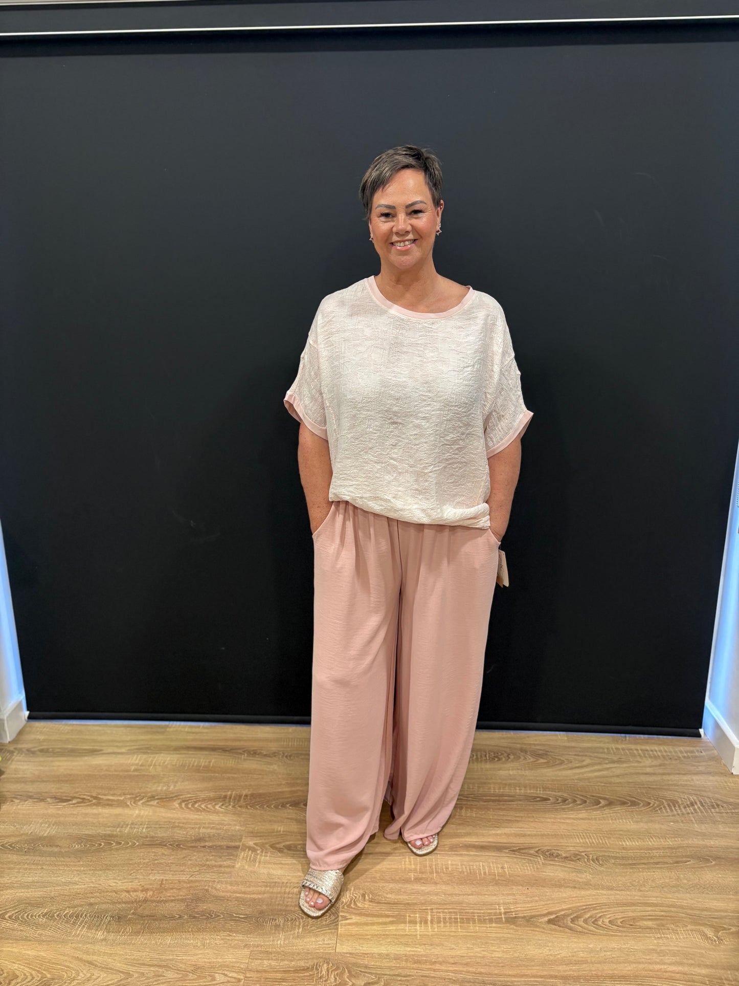 Deep Waist, wide Leg Trouser with pockets