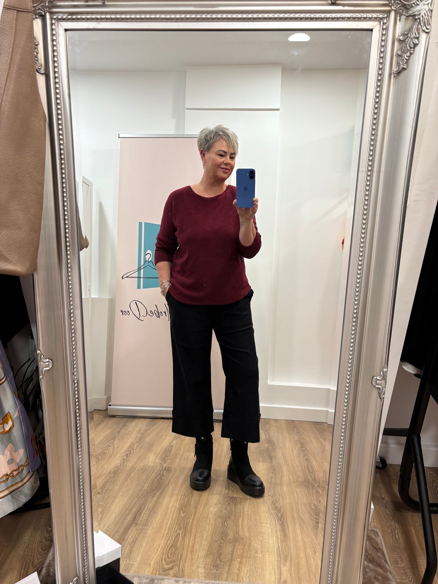 Cropped, Wide Leg Trousers