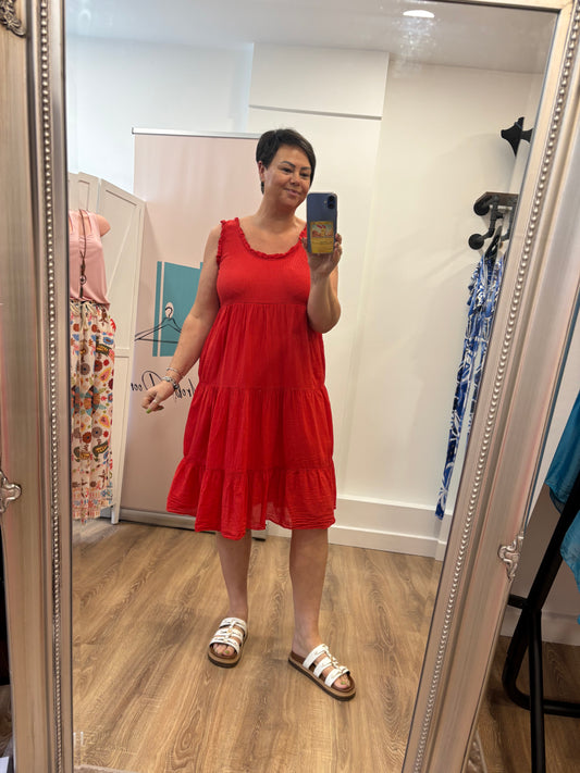 Sleeveless stretch top Tiered Midi Dress
