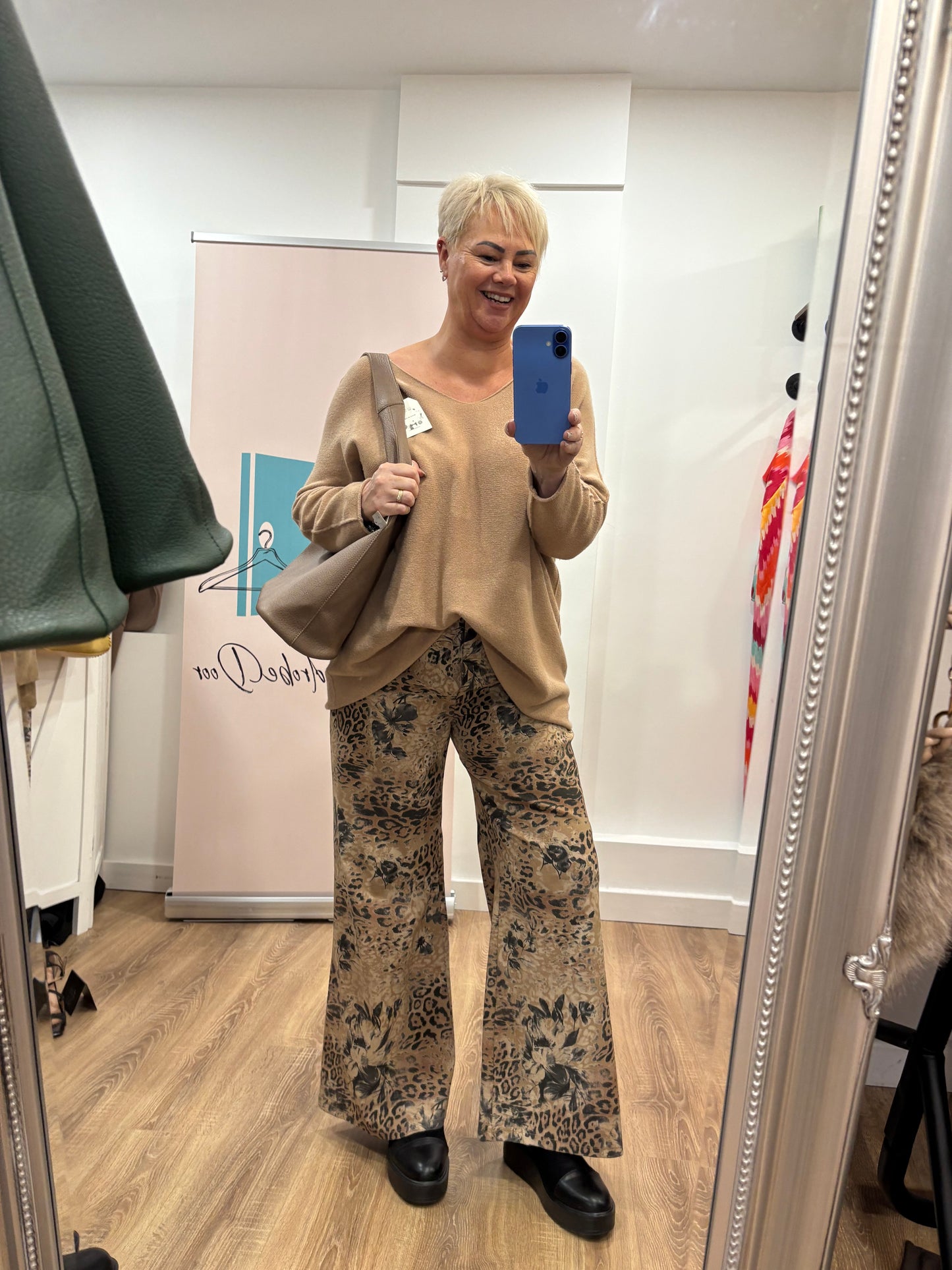 Animal Wide leg Magic Trouser