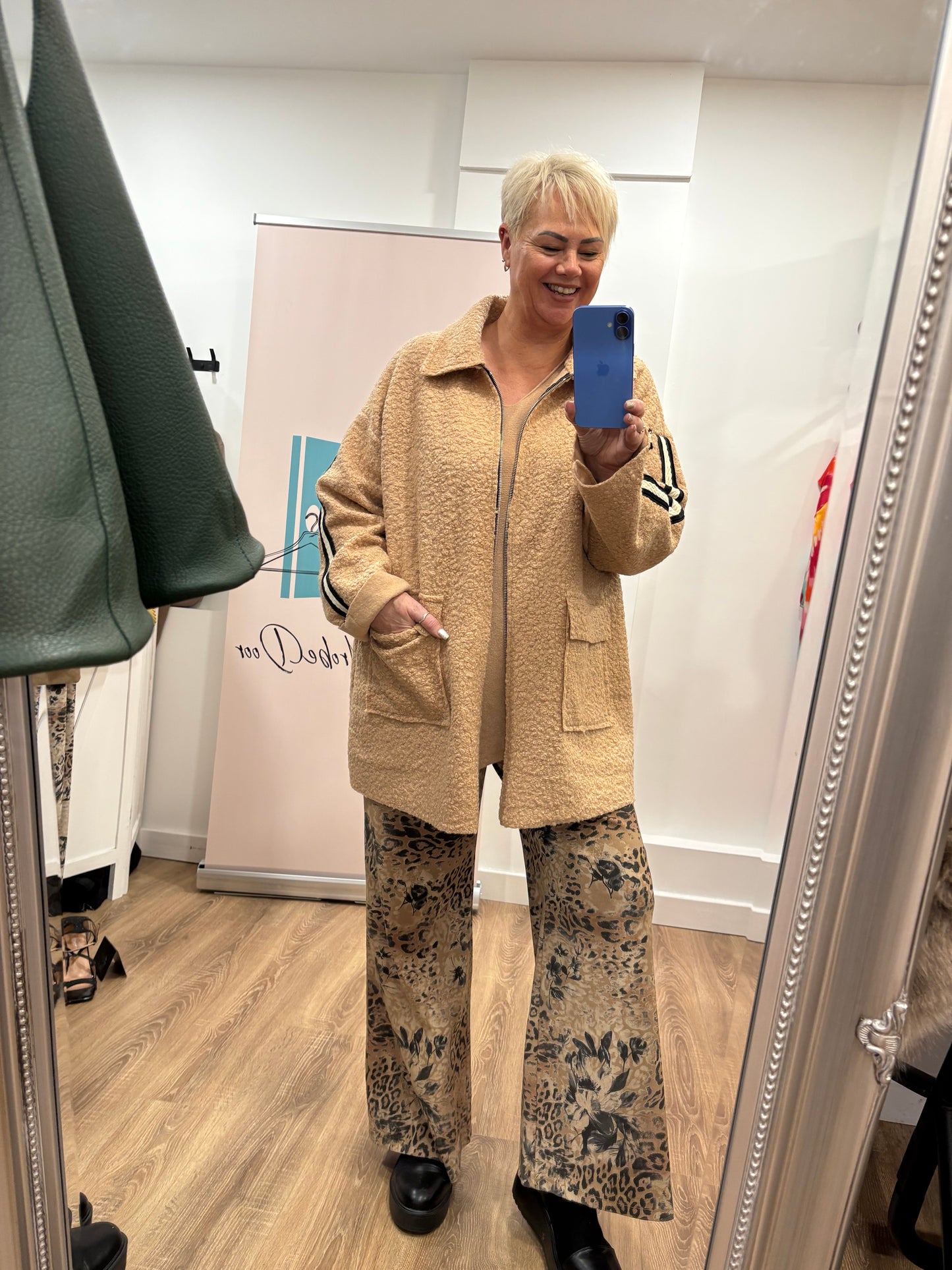 Animal Wide leg Magic Trouser