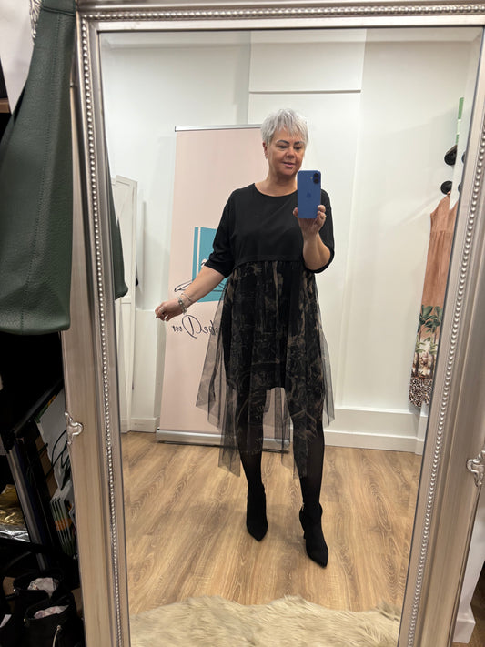 Dress with net overskirt