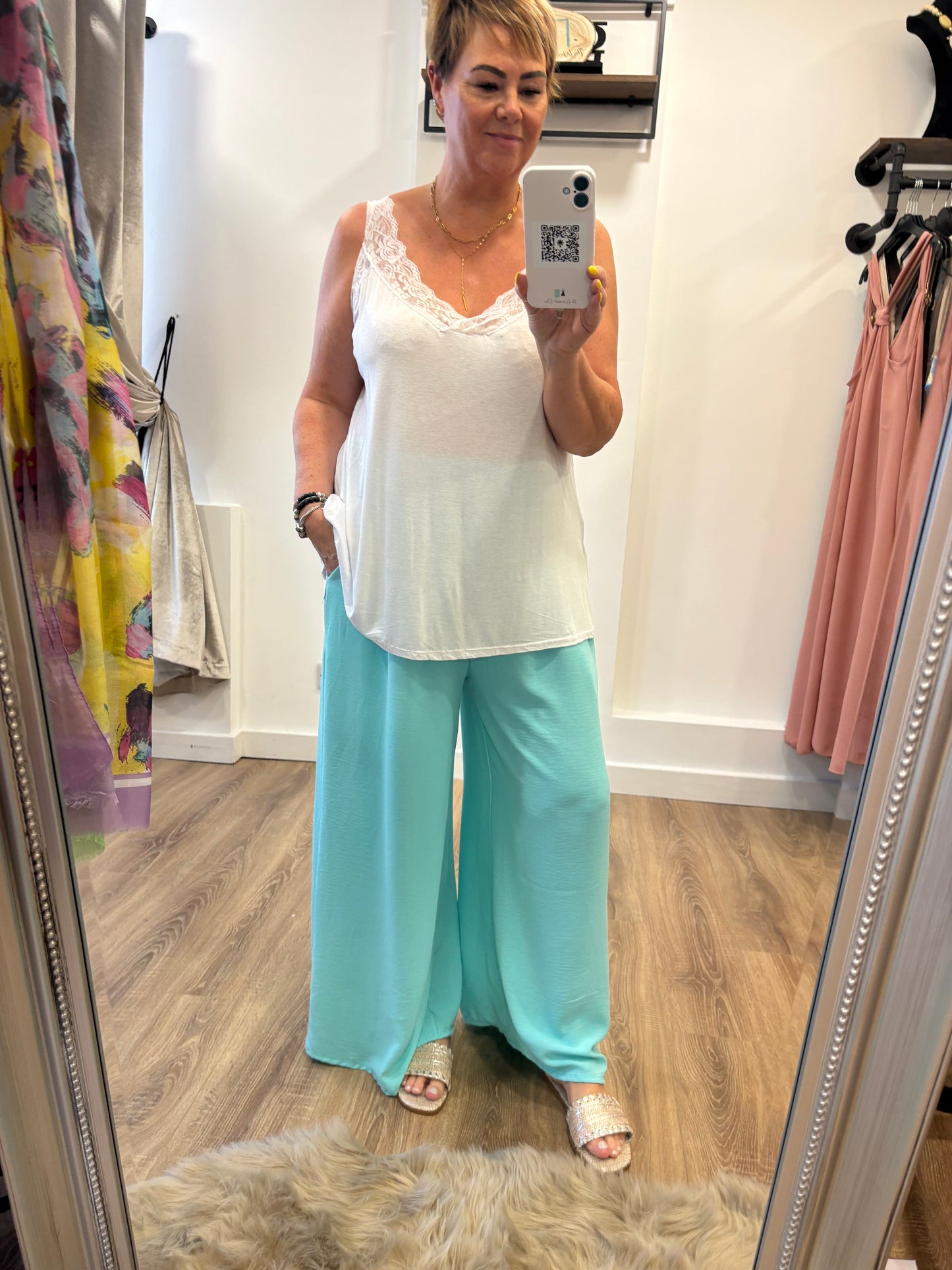 Deep Waist, wide Leg Trouser with pockets