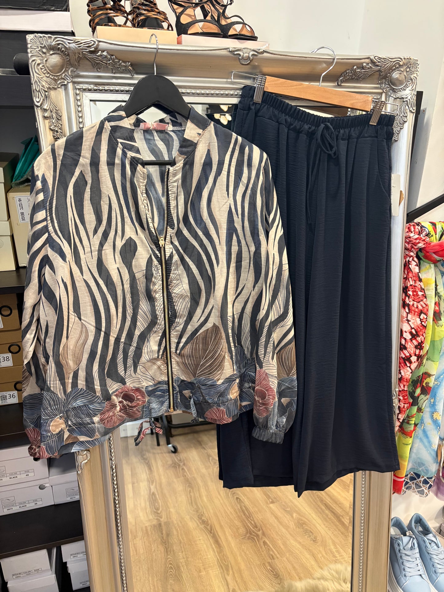Chiffon Design Lightweight Bomber Jacket