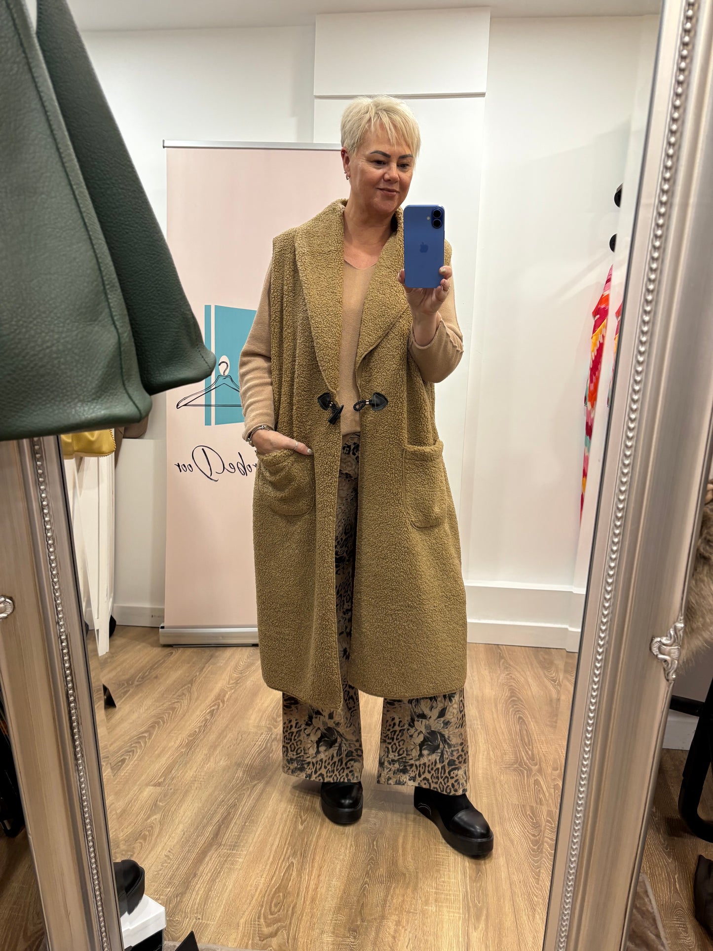 Animal Wide leg Magic Trouser