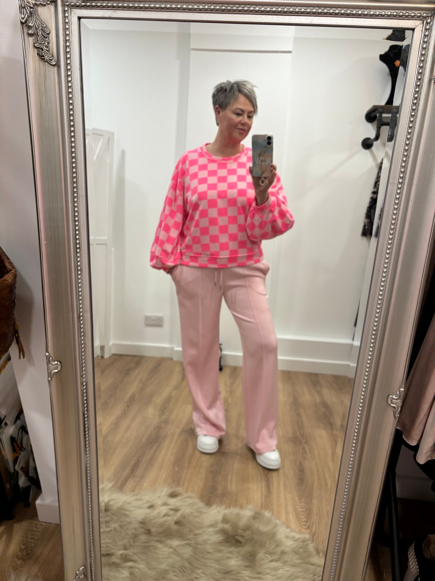 Smart Seam Front Wide Leg Joggers
